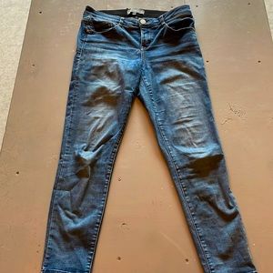 Wit & Wisdom Cropped Skinny Jeans, size 6